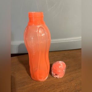 NEW - Tupperware Eco Medium Water Bottle